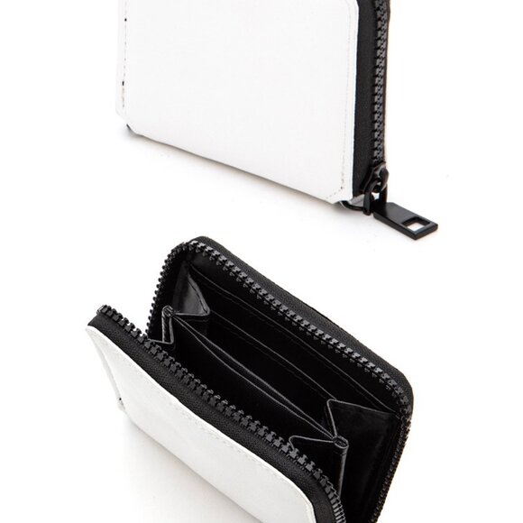 Chunky Chain Convertible Wallet - Picture 3 of 6